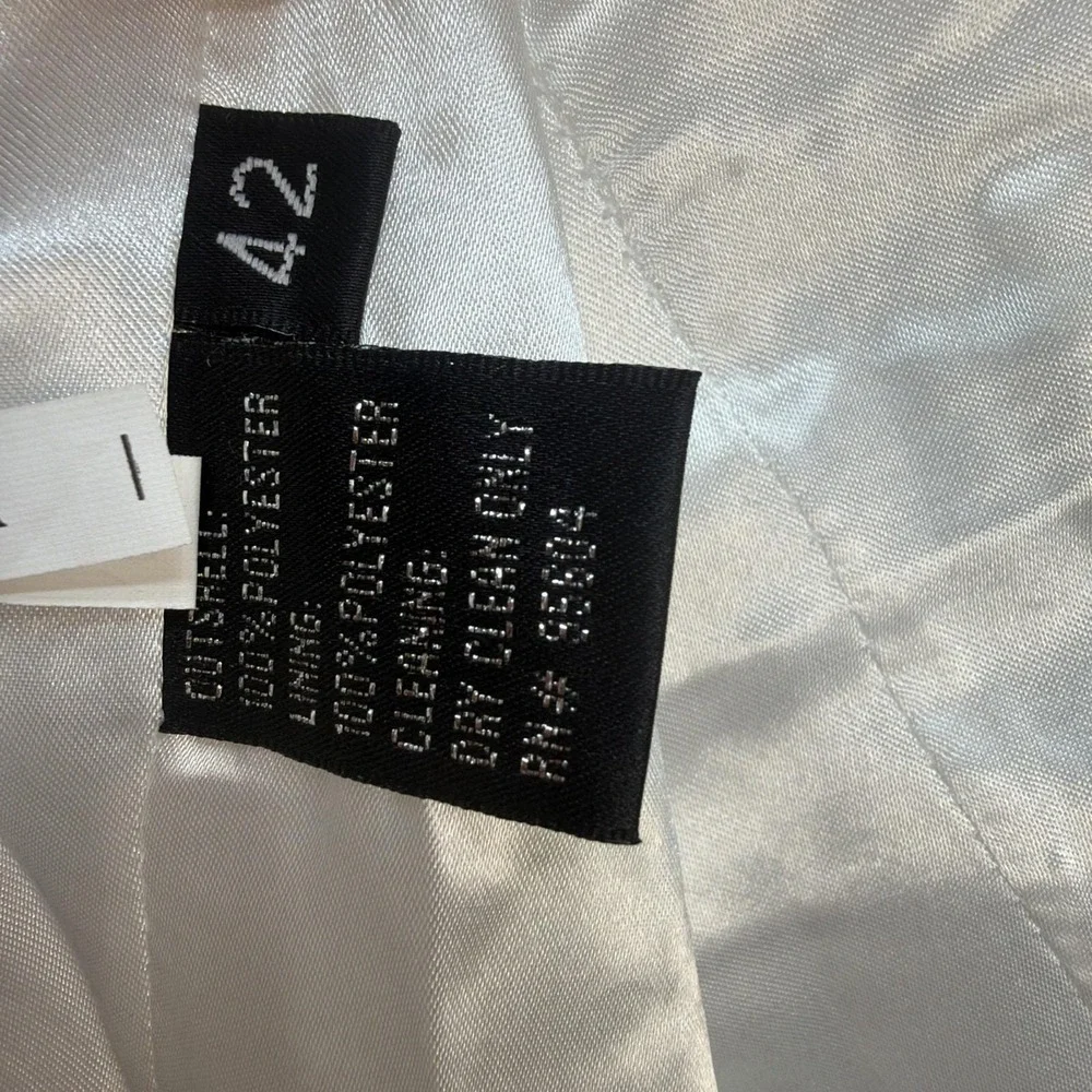 N/A vintage white